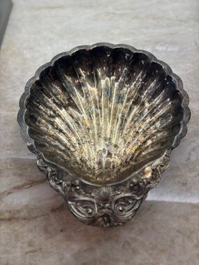 Silver plate shell bowl.  12x15.  Great for serving shrimp!
